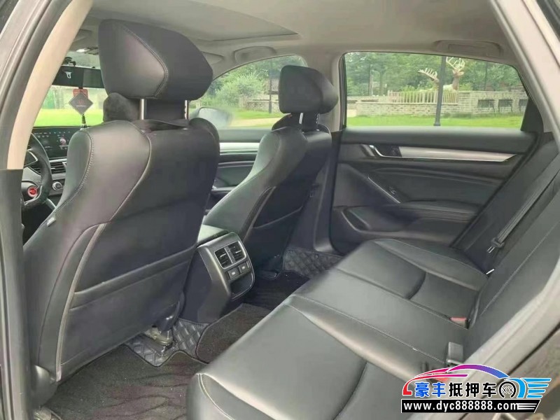 22年本田雅阁轿车抵押车出售