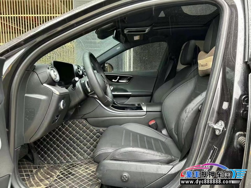 22年奔驰C轿车抵押车出售