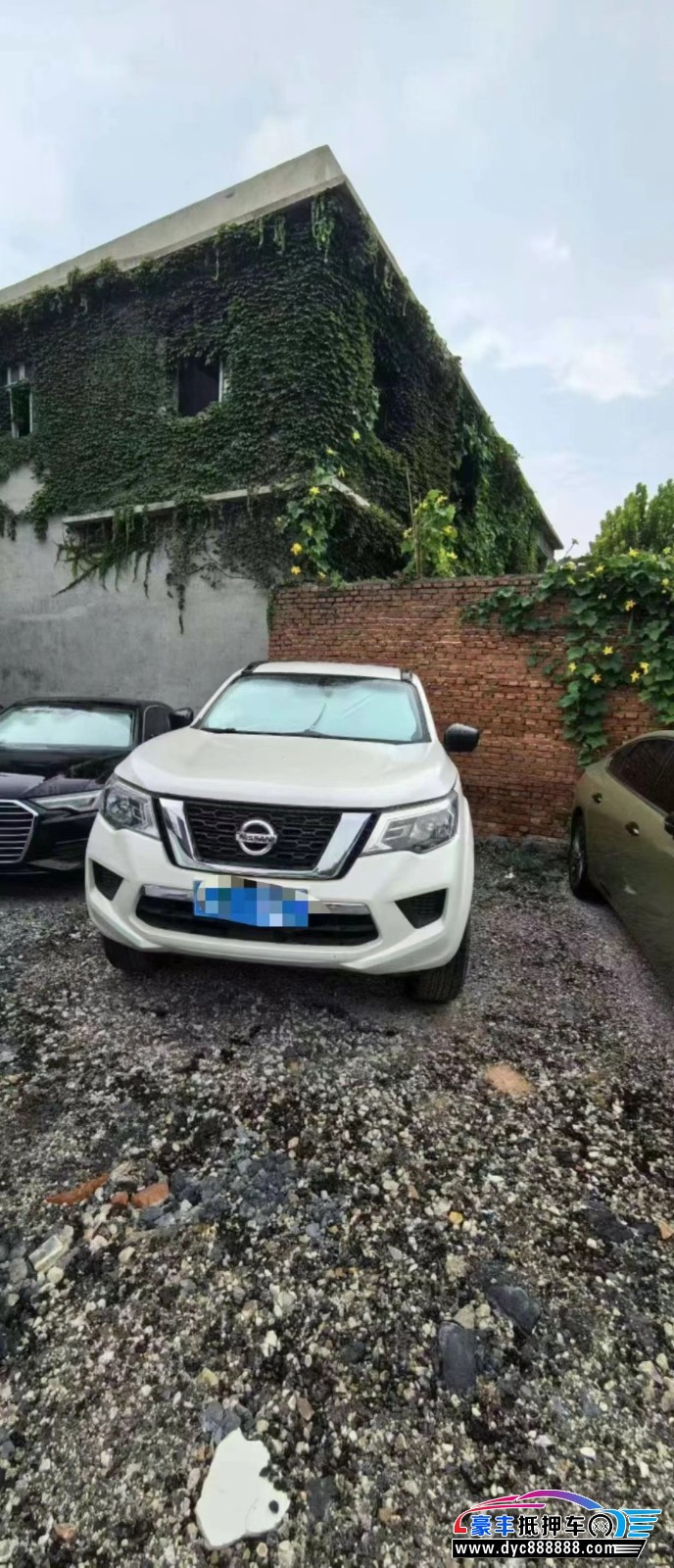 21年日产途达轿车抵押车出售