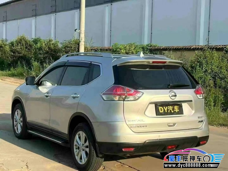 16年日产奇骏SUV抵押车出售