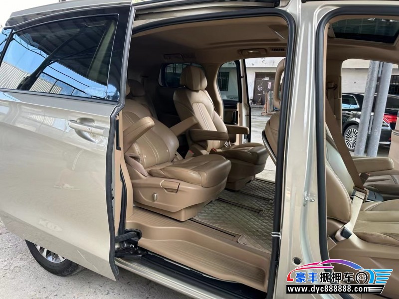 20年别克GL8轿车抵押车出售