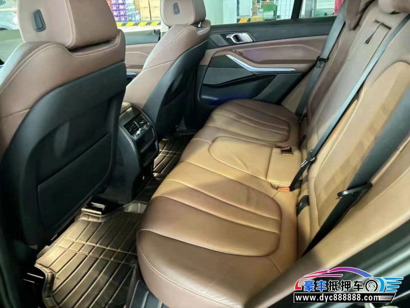 22年宝马X5SUV抵押车出售