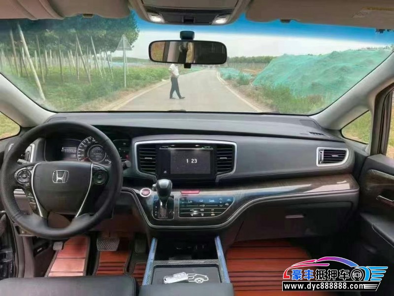 17年本田奥德赛MPV抵押车出售