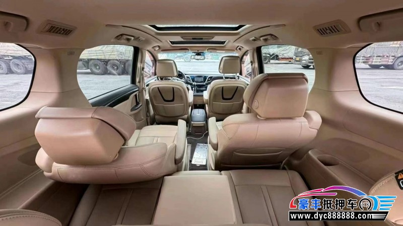 20年别克GL8轿车抵押车出售