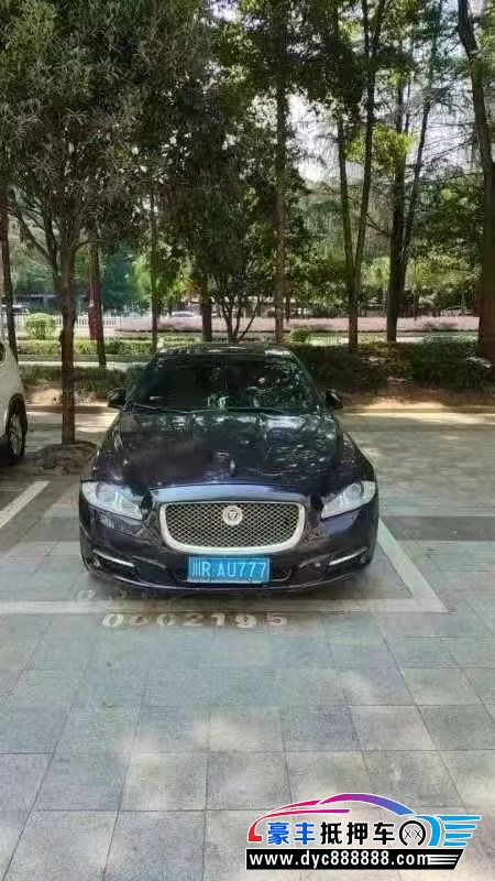 12年捷豹XJ轿车抵押车出售