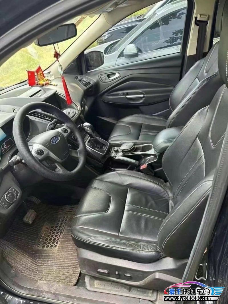 15年福特翼虎轿车抵押车出售