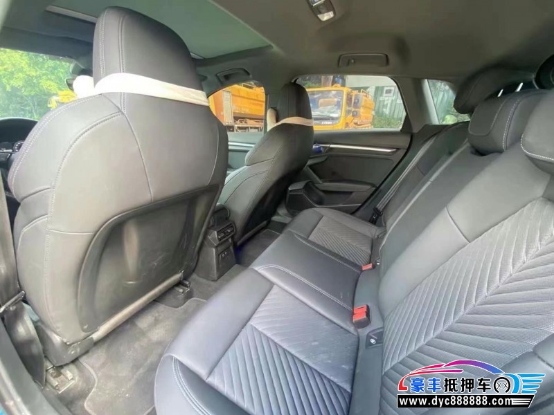 21年奥迪A3轿车抵押车出售