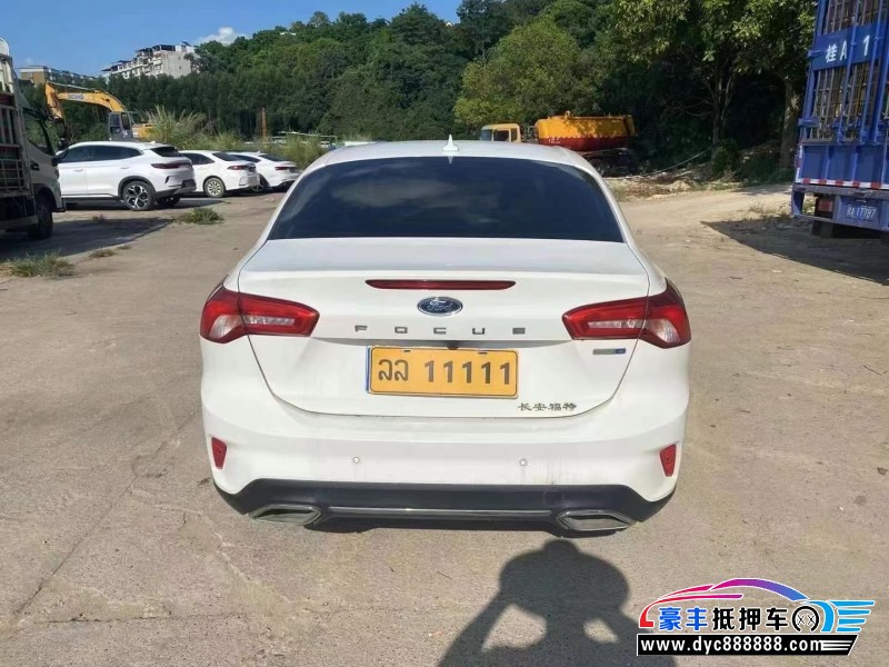 21年福特福克斯轿车抵押车出售