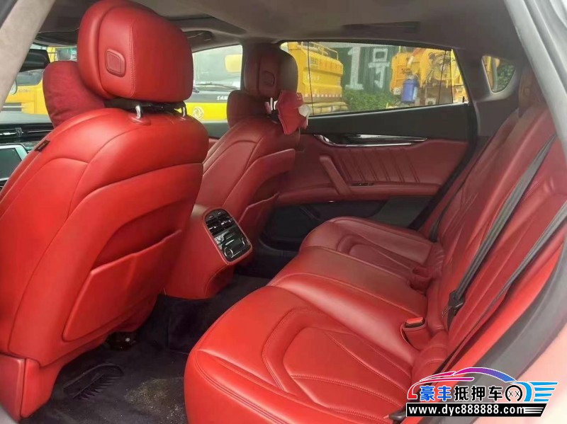 14年玛莎拉蒂总裁轿车抵押车出售