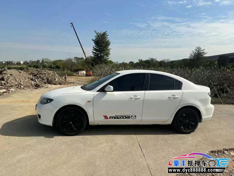 13年马自达马自达3轿车抵押车出售