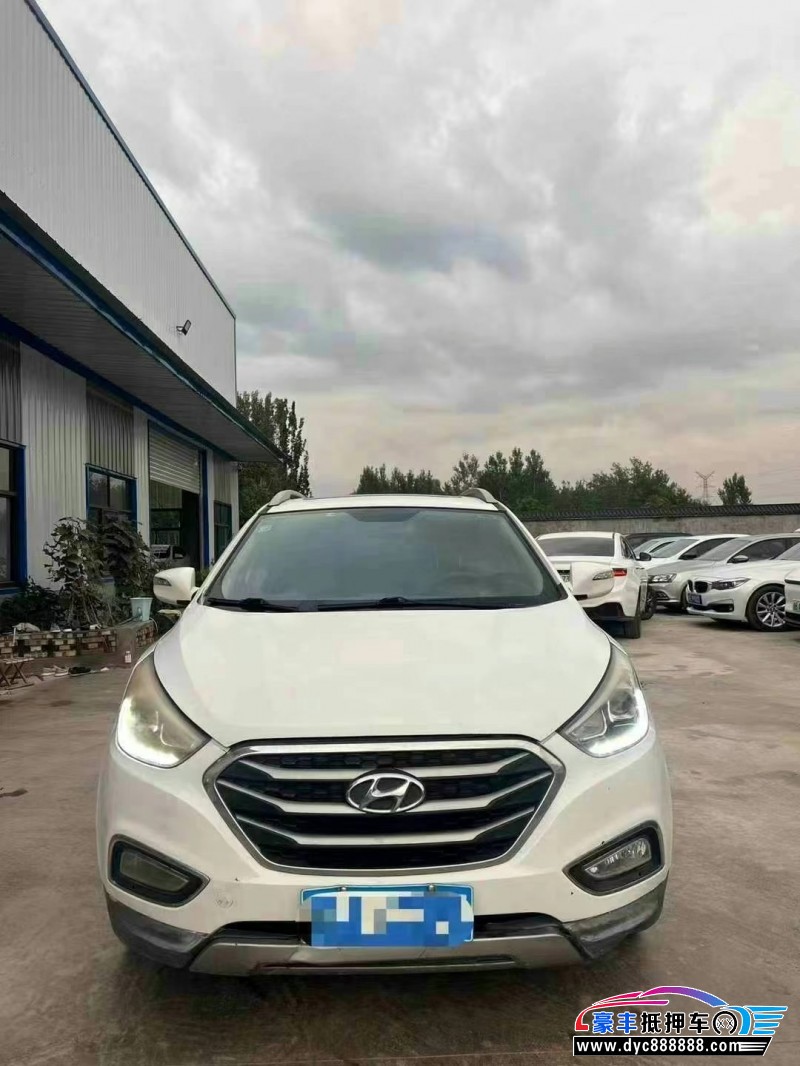 16年现代ix35轿车抵押车出售