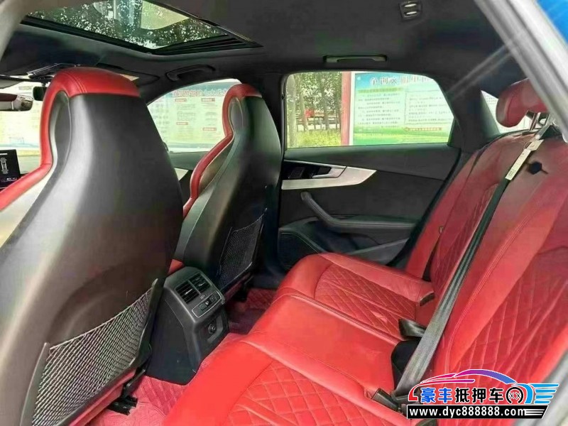 21年奥迪S4轿车抵押车出售