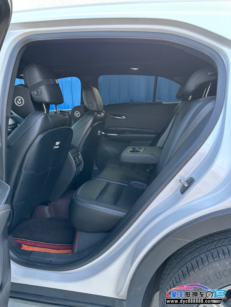 21年凯迪拉克XT4轿车抵押车出售