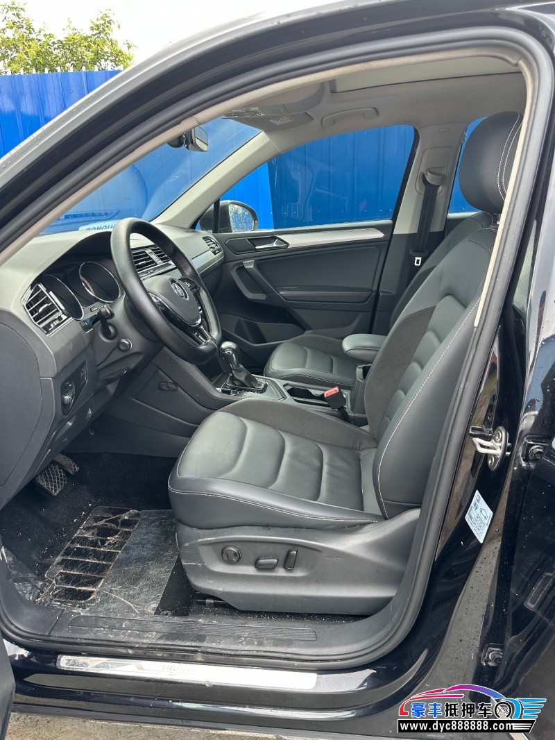 20年大众途观轿车抵押车出售