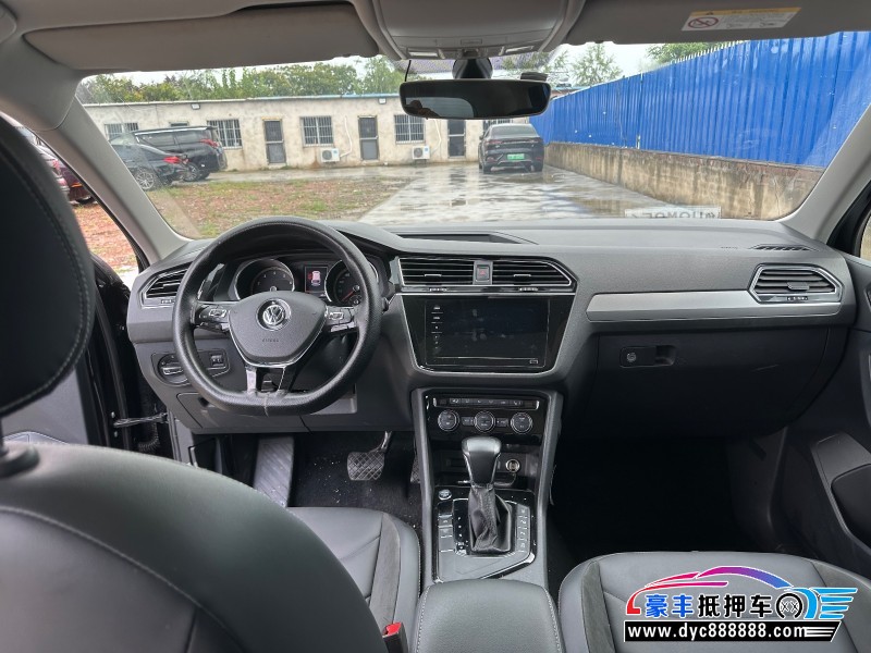 20年大众途观轿车抵押车出售