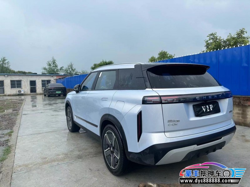 24年奇瑞探索轿车抵押车出售