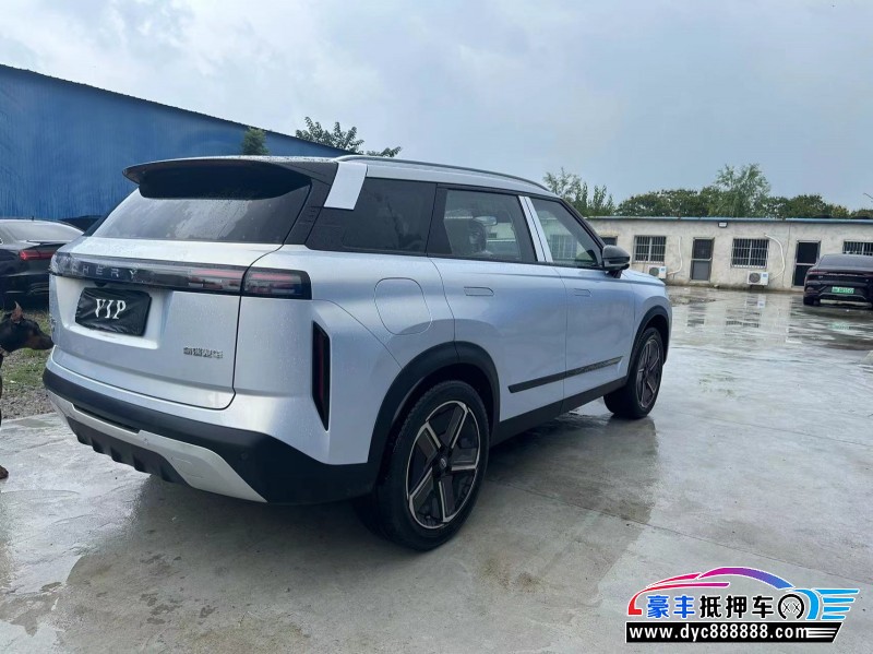 24年奇瑞探索轿车抵押车出售