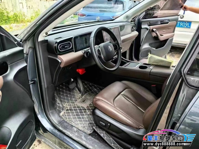 23年零跑C11轿车抵押车出售