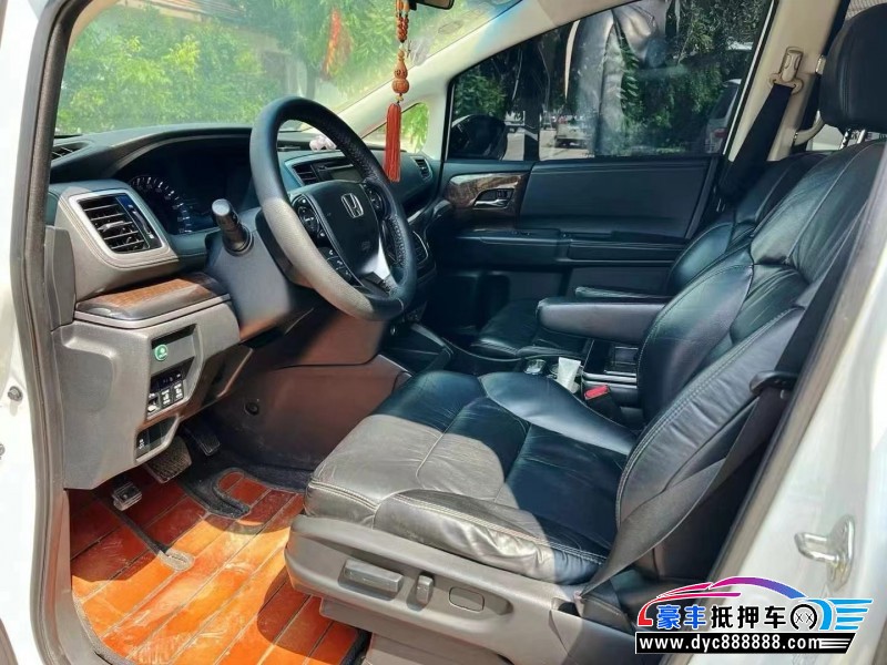 15年本田奥德赛轿车抵押车出售