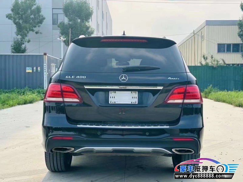 17年奔驰GLE轿车抵押车出售