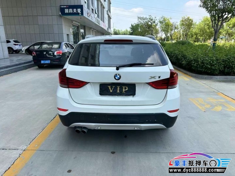 15年宝马X1轿车抵押车出售
