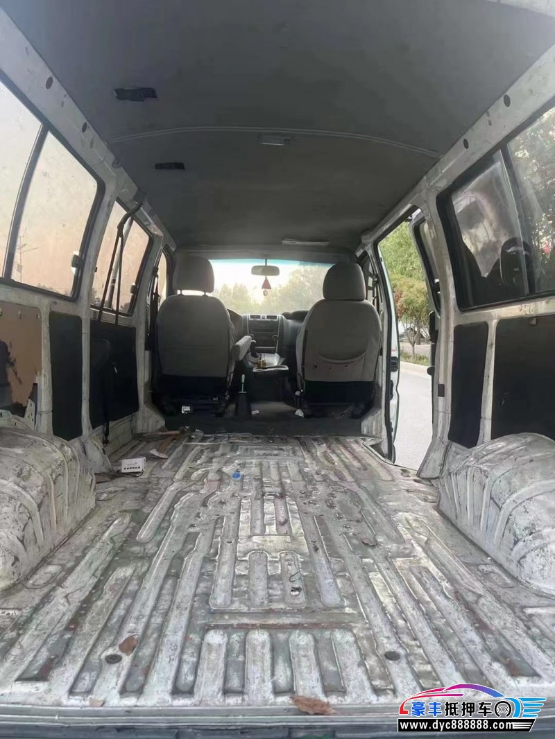 21年金杯阁瑞斯轿车抵押车出售