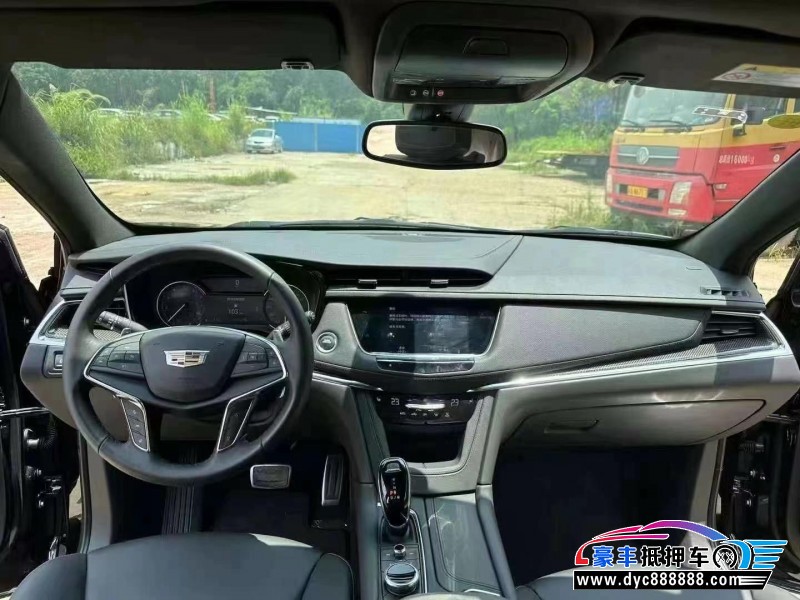 22年凯迪拉克XT5轿车抵押车出售