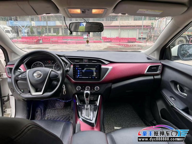 19年日产蓝鸟轿车抵押车出售