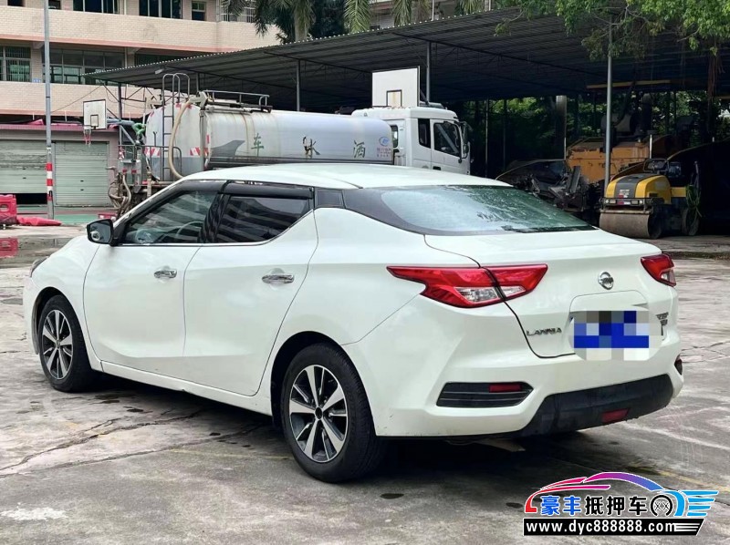 19年日产蓝鸟轿车抵押车出售