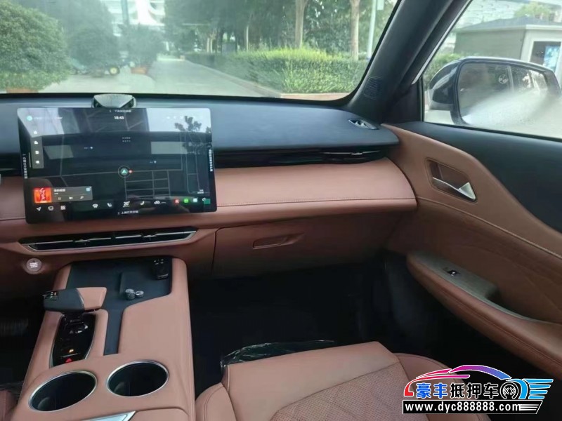 24年长安长安UNI轿车抵押车出售