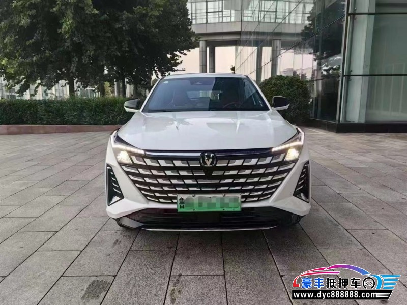 24年长安长安UNI轿车抵押车出售