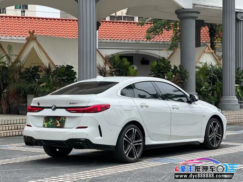 22年宝马2系轿车抵押车出售