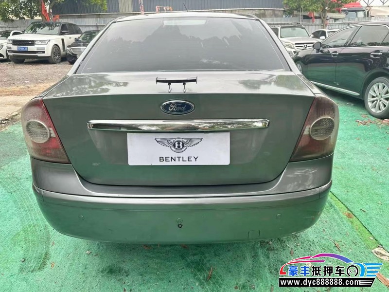 08年福特福克斯轿车抵押车出售