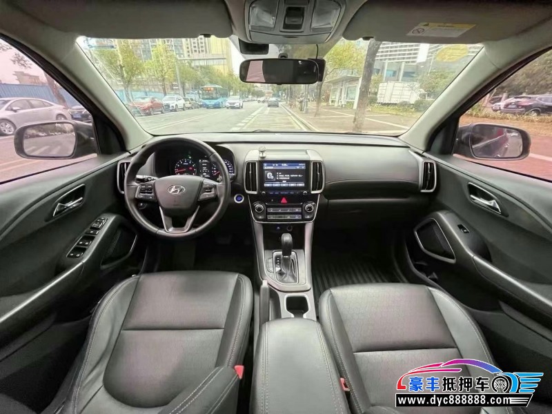 18年现代ix35轿车抵押车出售