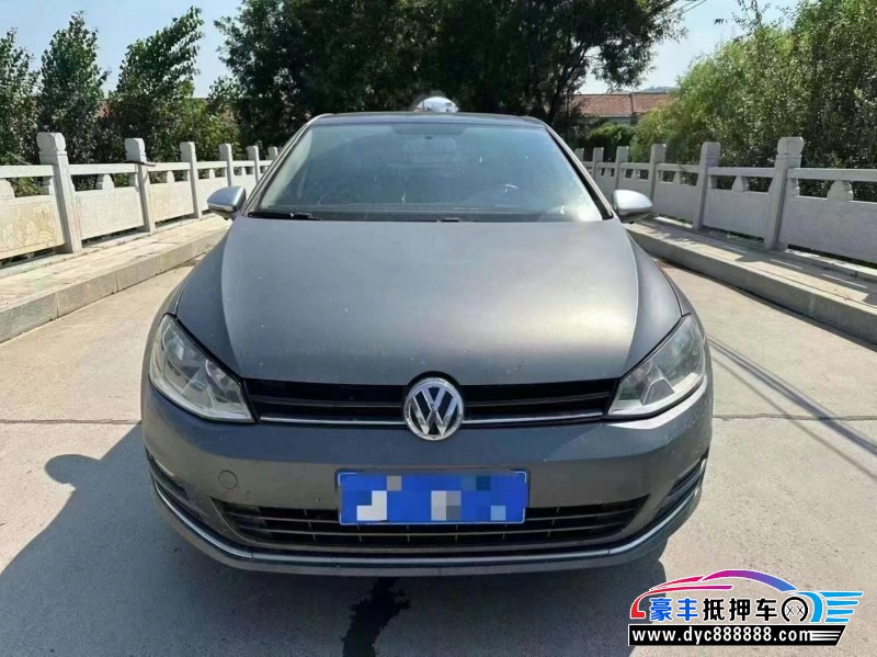 14年大众高尔夫轿车抵押车出售