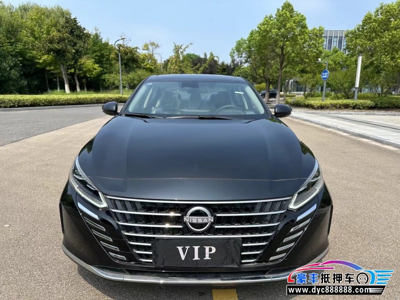 23年日产天籁轿车抵押车出售