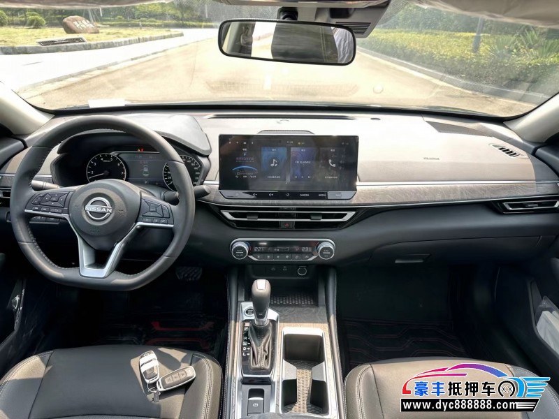 23年日产天籁轿车抵押车出售