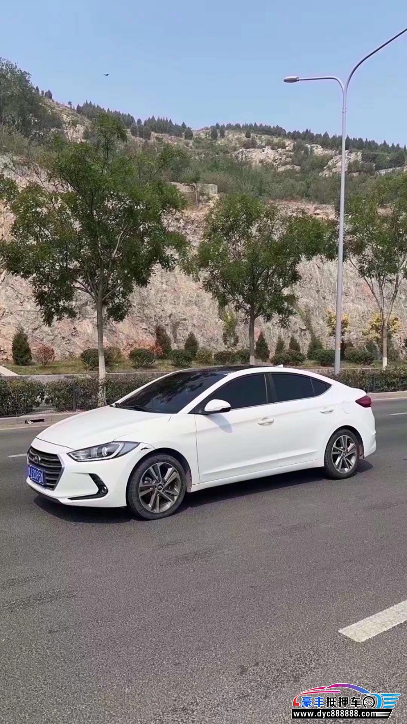 17年现代领动轿车抵押车出售