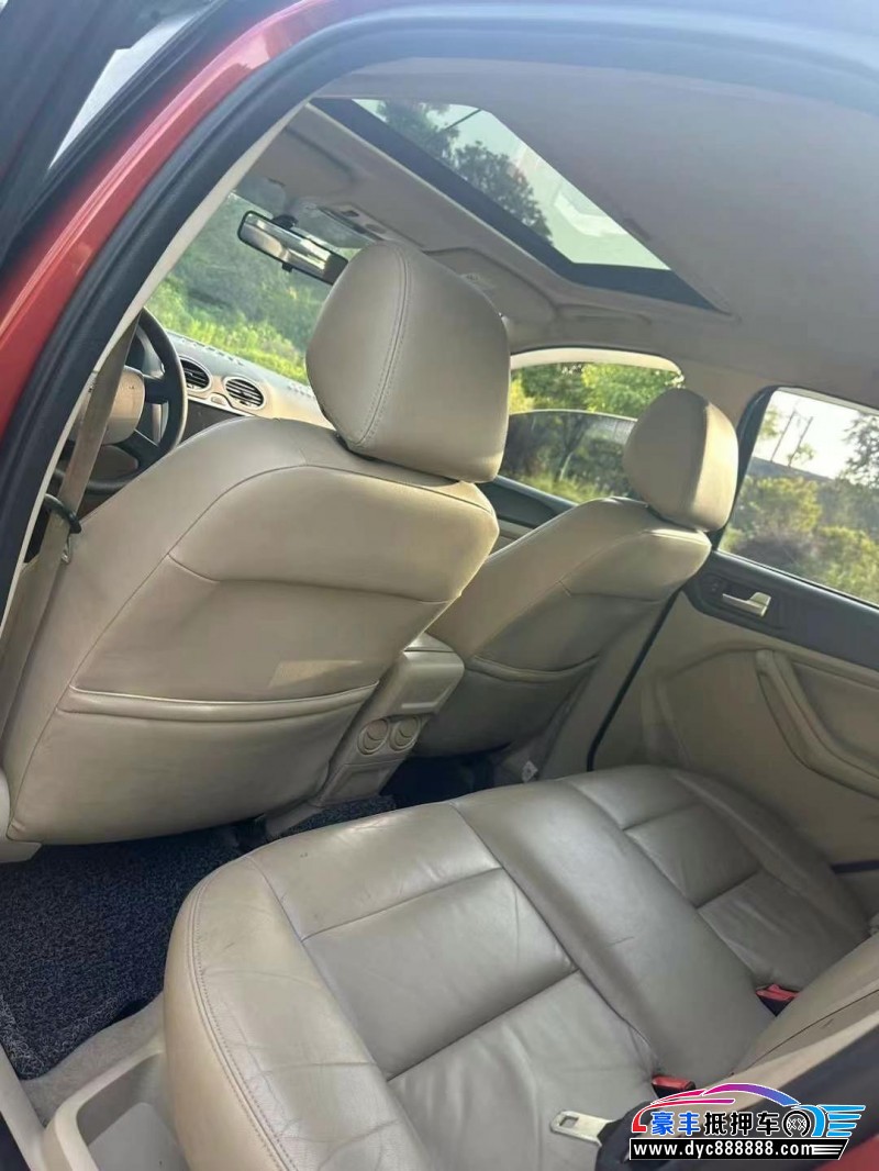 11年福特福克斯轿车抵押车出售