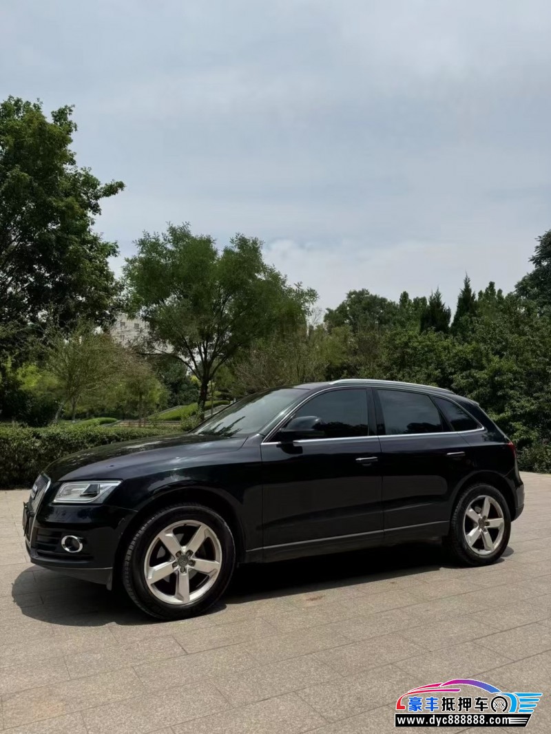 17年奥迪Q5轿车抵押车出售