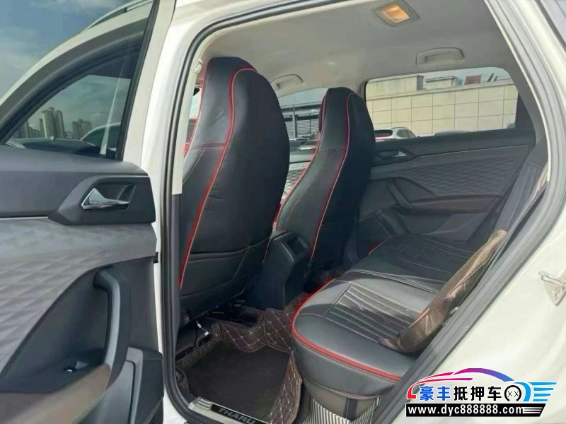 20年大众途岳轿车抵押车出售