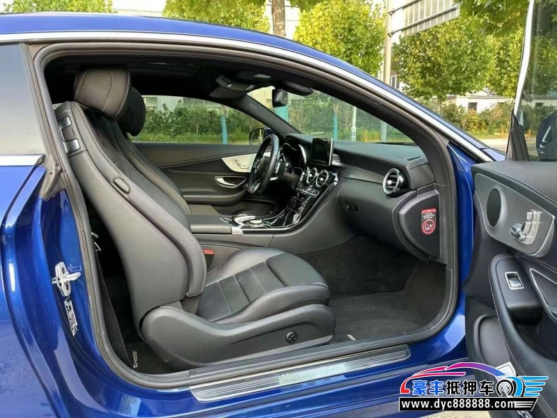 17年奔驰C轿车抵押车出售