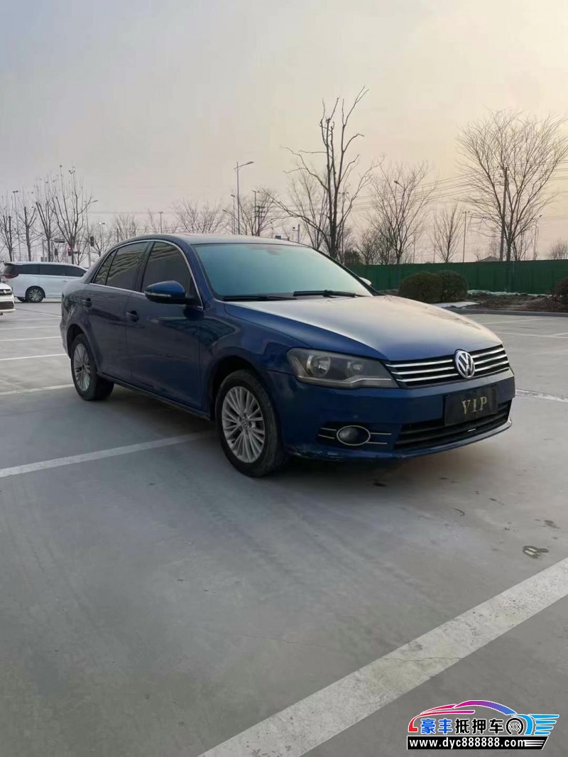 13年大众宝来轿车抵押车出售