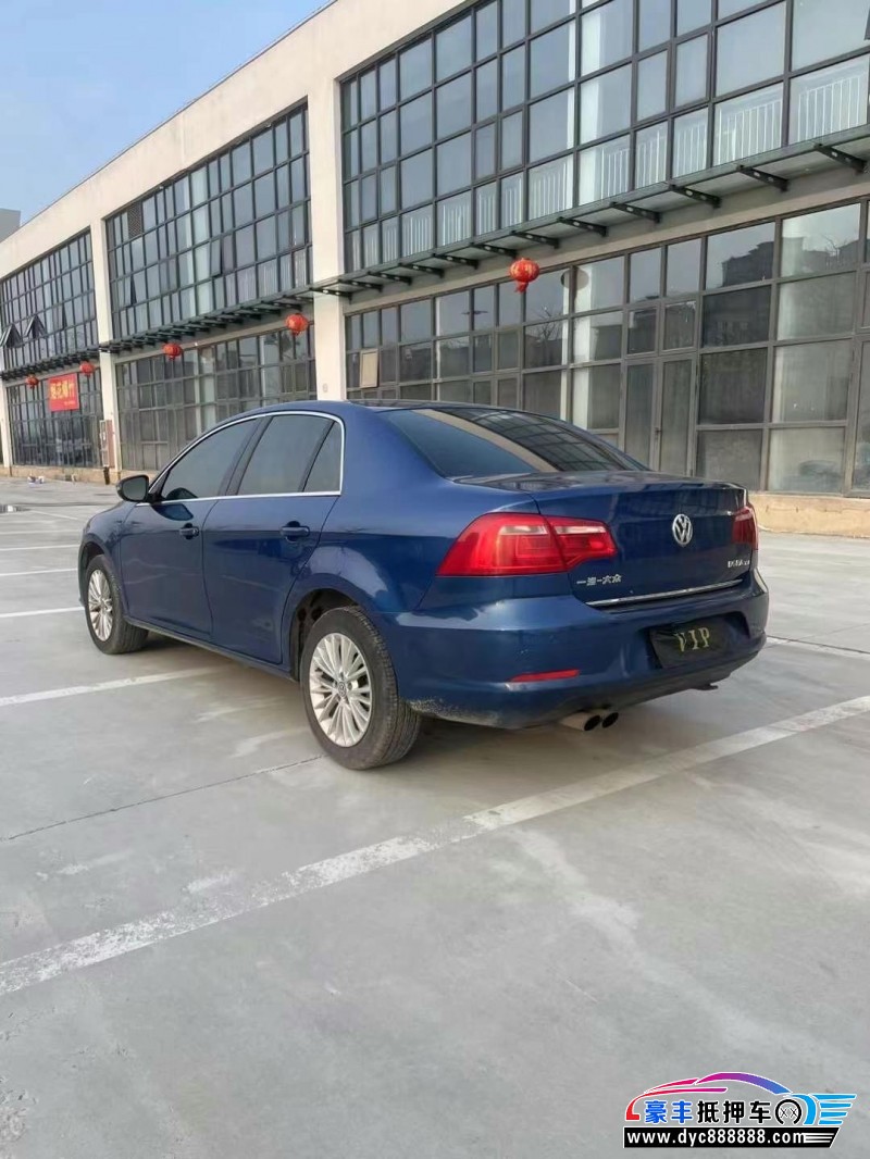 13年大众宝来轿车抵押车出售