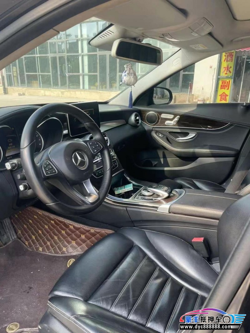 17年奔驰C轿车抵押车出售