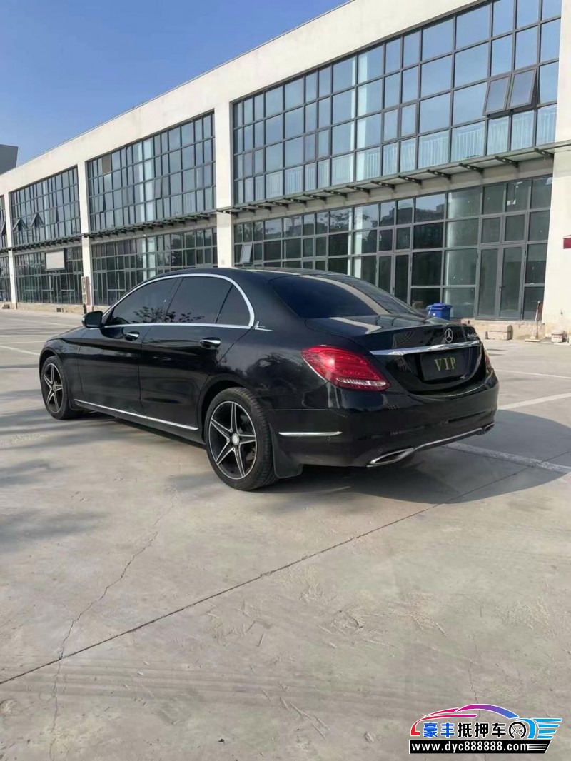17年奔驰C轿车抵押车出售