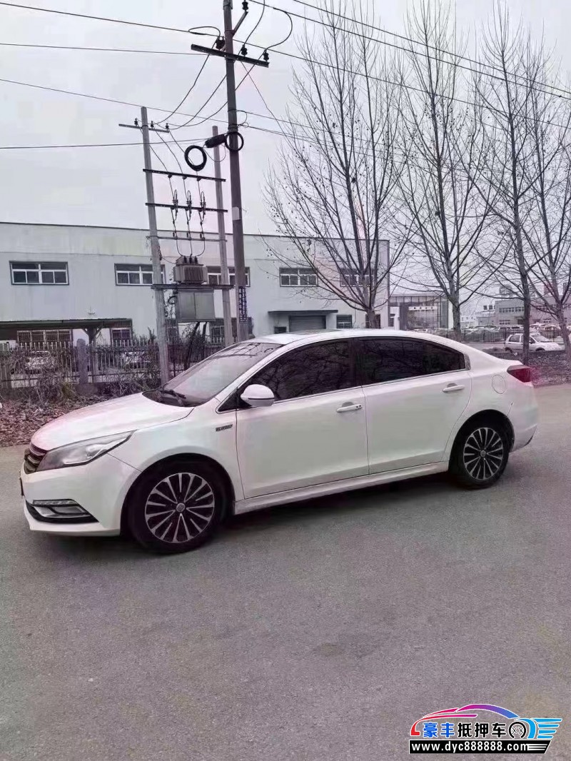 18年众泰Z560轿车抵押车出售