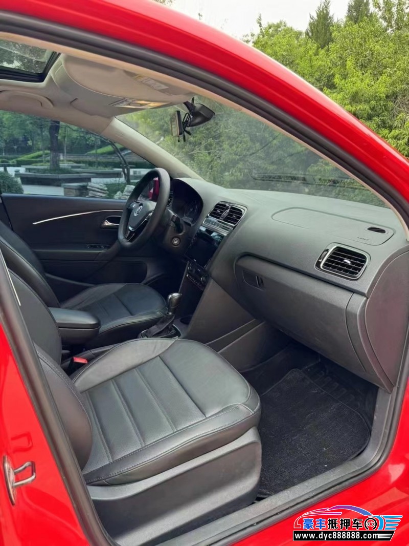 16年大众polo轿车抵押车出售