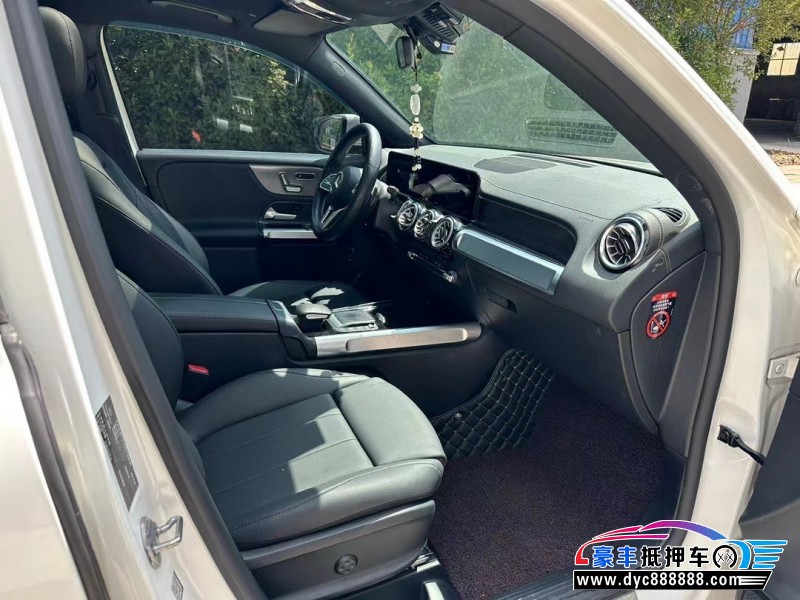 22年奔驰GLB轿车抵押车出售