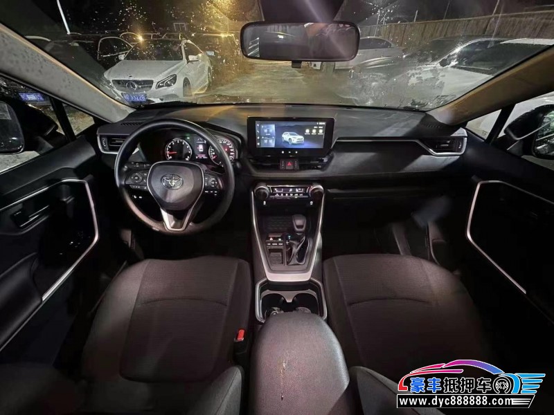 24年丰田RAV4轿车抵押车出售